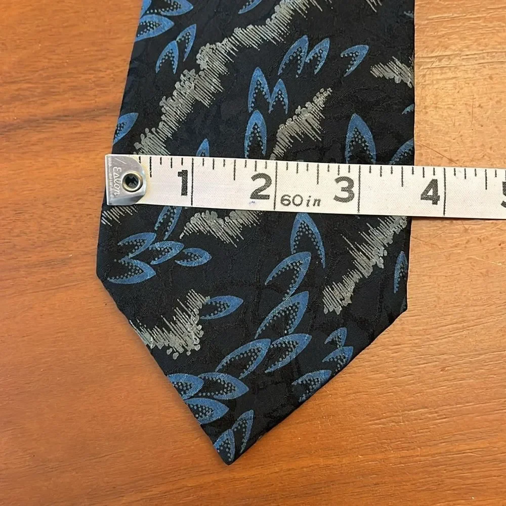 Giorgio Armani silk blue black tie
